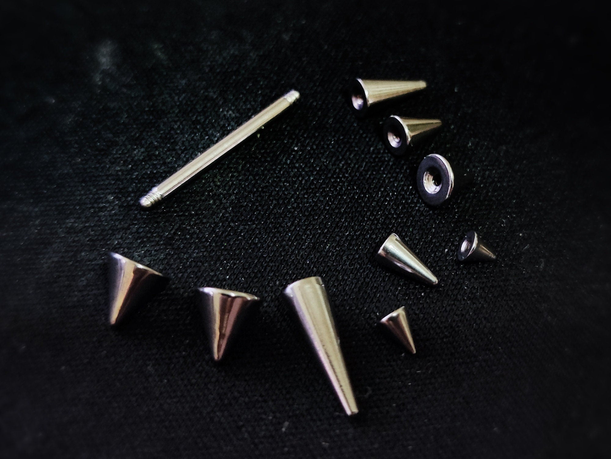 Titanium Cone / Spike Nipple Barbell, Nipple Jewelry Studs 16g 14g Nipple Piercing - Straight Barbell Externally Threaded