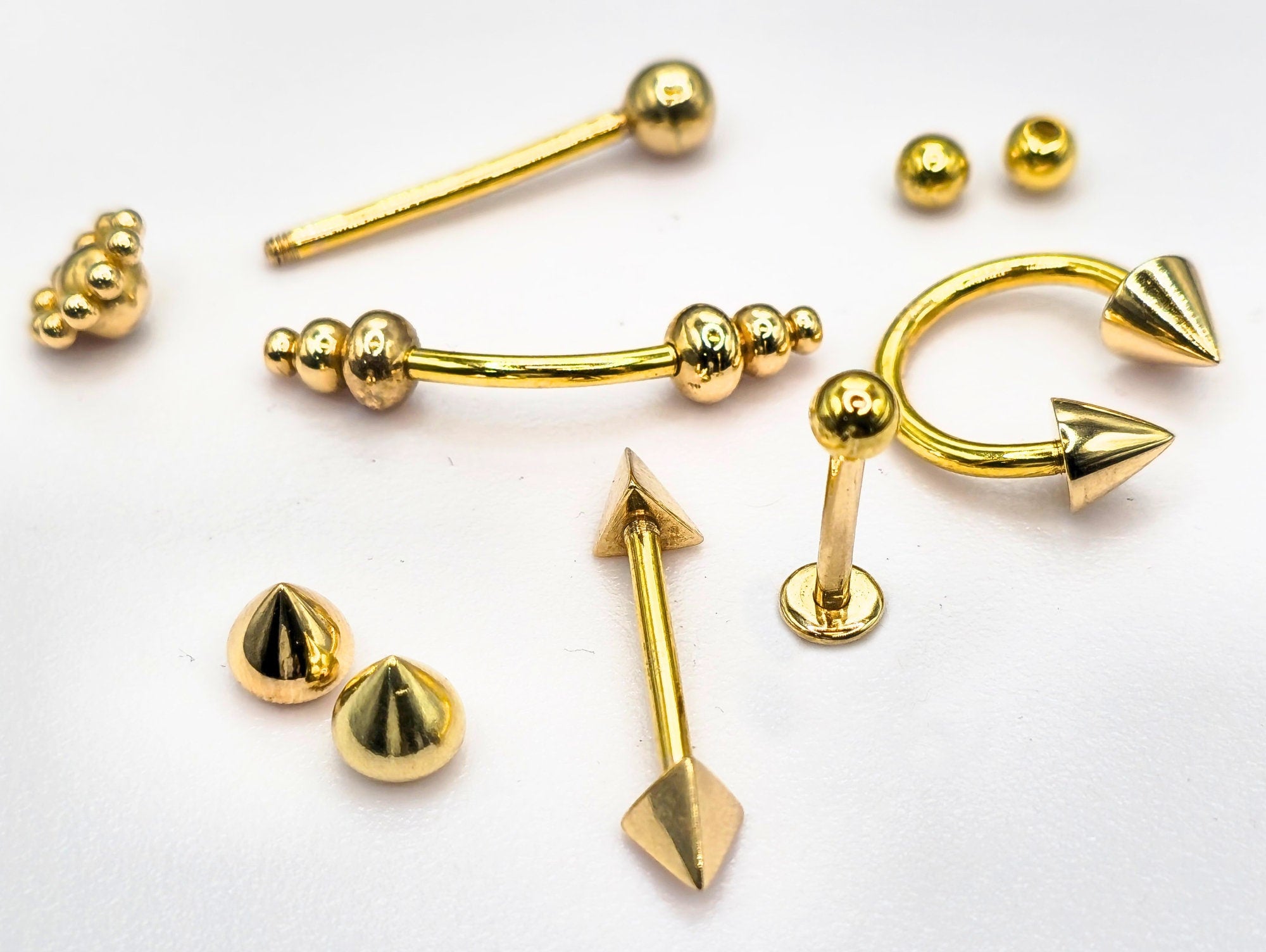 14K Gold 3 Side Pyramid Design Spike Eyebrow Piercing Curved Barbell Piercing, Cartilage Piercing, Belly Ring - 14G Body Jewellery