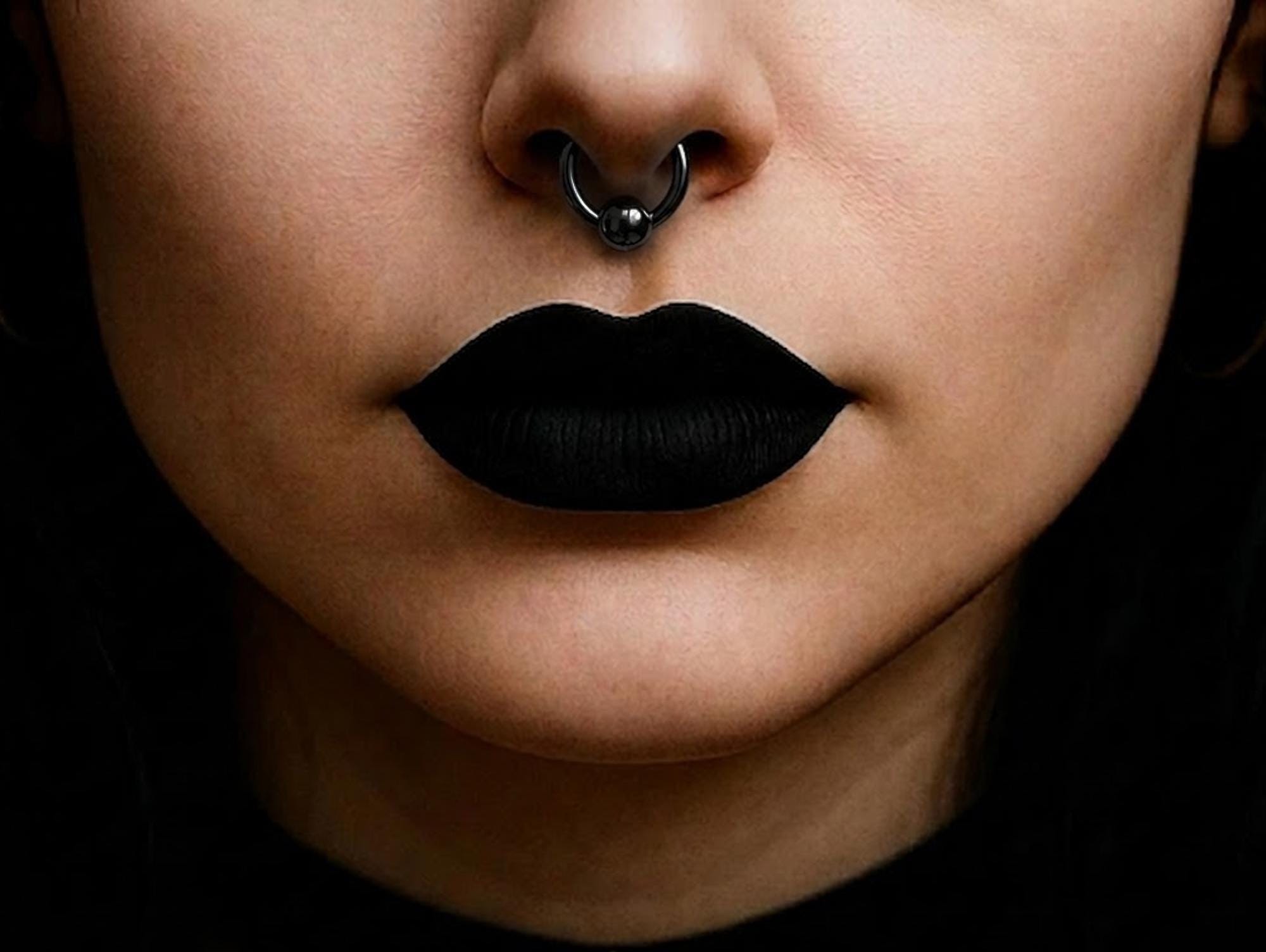 Titanium Black Captive Bead Ring: Body Piercing Jewelry - Septum, Lip, Ear